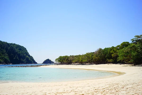 Tropischer Strand in Thailand — Stockfoto