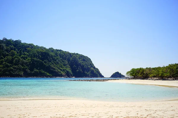 Tropischer Strand in Thailand — Stockfoto