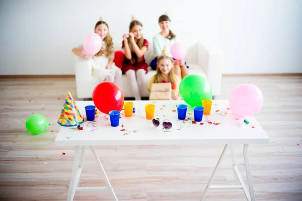Girls celebrating birthday — Stock Photo, Image