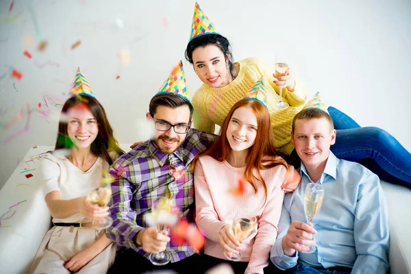 Fiesta de cumpleaños en casa —  Fotos de Stock