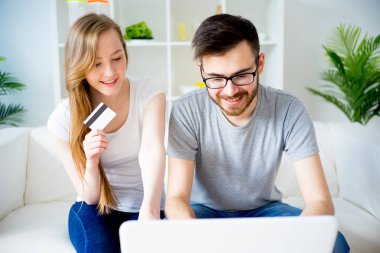 İnternetten çift alışverişi