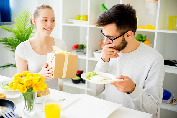 Couple having breakfast — Stock Photo, Image