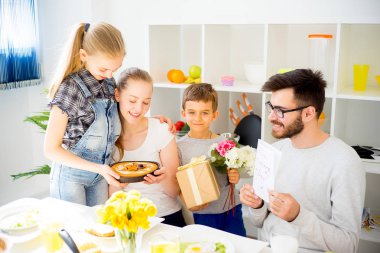 Anneler günü kahvaltı