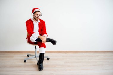 Sıkılmış Noel Baba