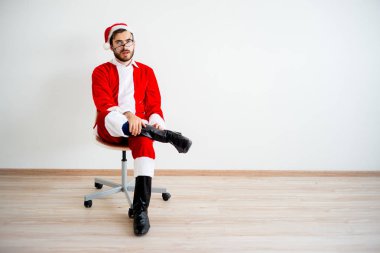 Sıkılmış Noel Baba