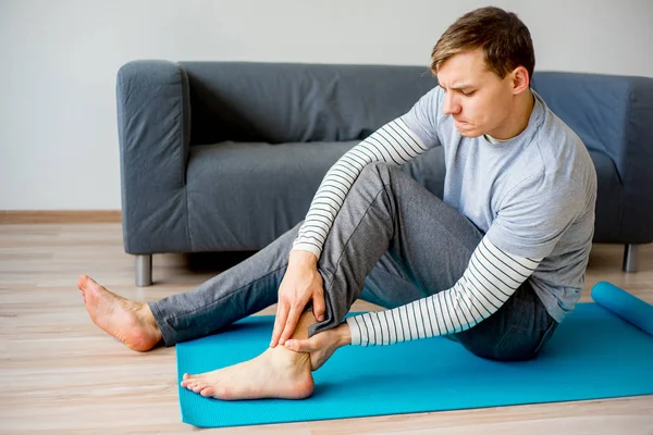 Adam bacağını burktum