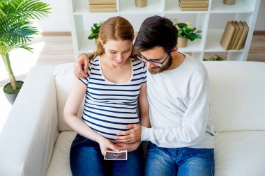 Çift sonogram holding