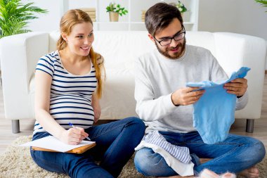 Çift giysiler seçmek