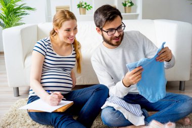 Çift giysiler seçmek