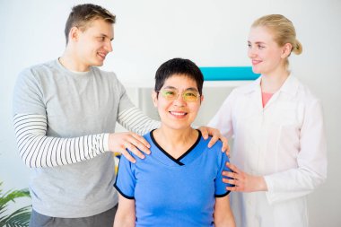 Fizyoterapi devam ediyor