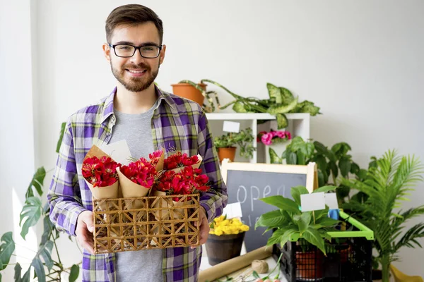 bir çiçekçi dükkanı