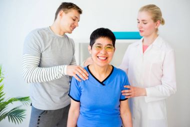 Fizyoterapi devam ediyor