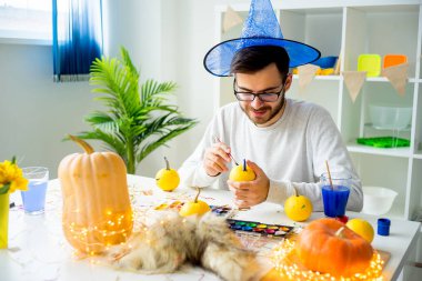 Adam boyama kabaklar