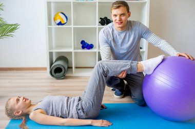 Fizyoterapistler üzerinde rehabilitasyon