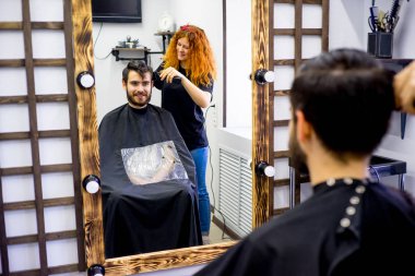 Kuaför soyunma saç