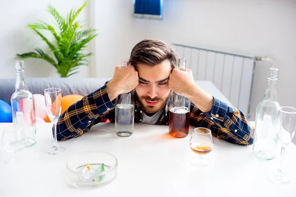 Alkol bağımlısı adam