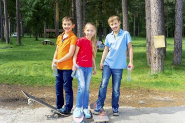 Etkin çocuklar kaykay