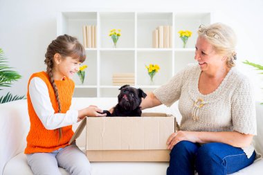 Büyükanne ve torunu