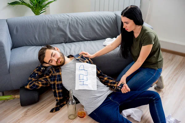 Alkol bağımlısı adam