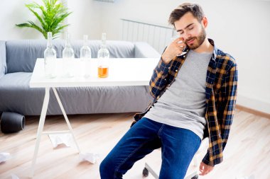 Alkol bağımlısı adam