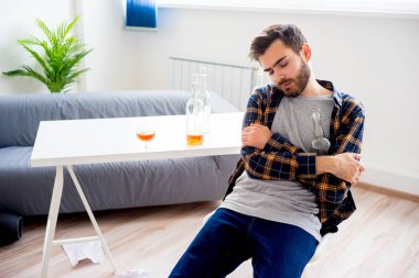 Alkol bağımlısı adam