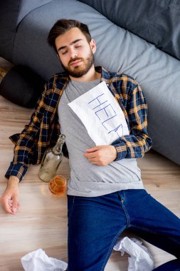 Alkol bağımlısı adam