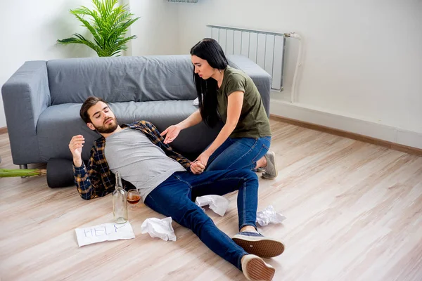 Alkol bağımlısı kocası