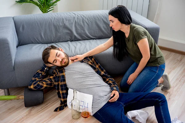 Alkol bağımlısı adam