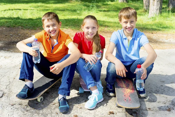 Etkin çocuklar kaykay