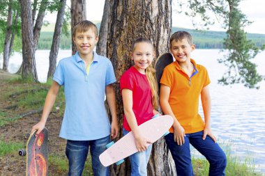 Etkin çocuklar kaykay