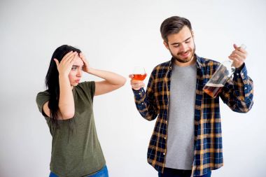 Alkol bağımlısı kocası