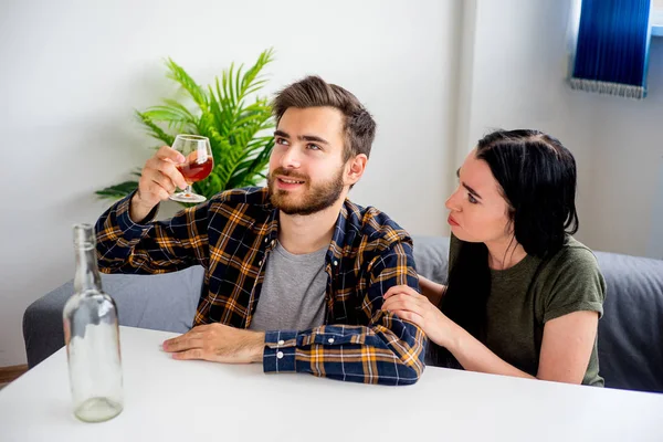 Alkol bağımlısı kocası