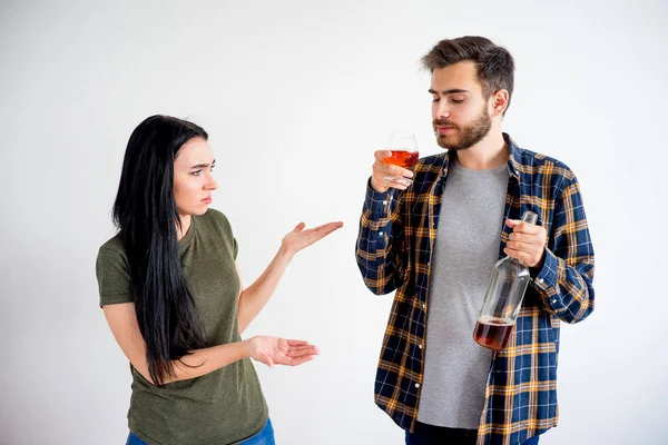 Alkol bağımlısı kocası