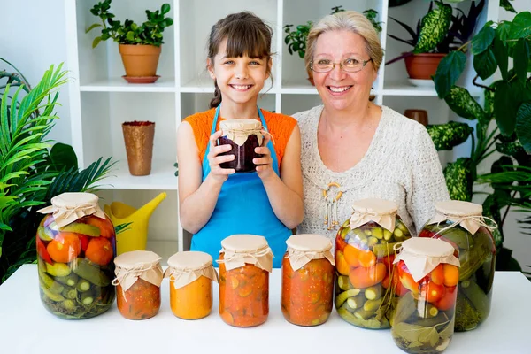 Büyükanne ve torunu