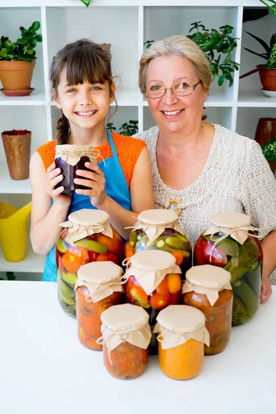 Büyükanne ve torunu