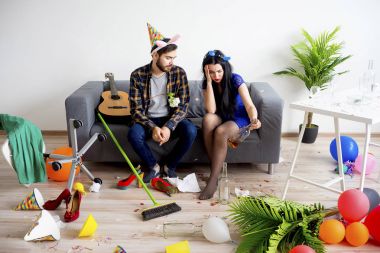 akşamdan sonra bir parti