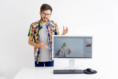 Retoucher stres altında olduğunu