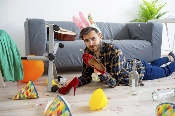 akşamdan sonra bir parti