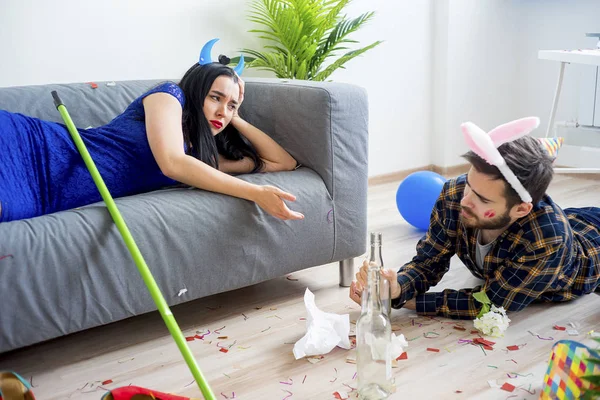 akşamdan sonra bir parti