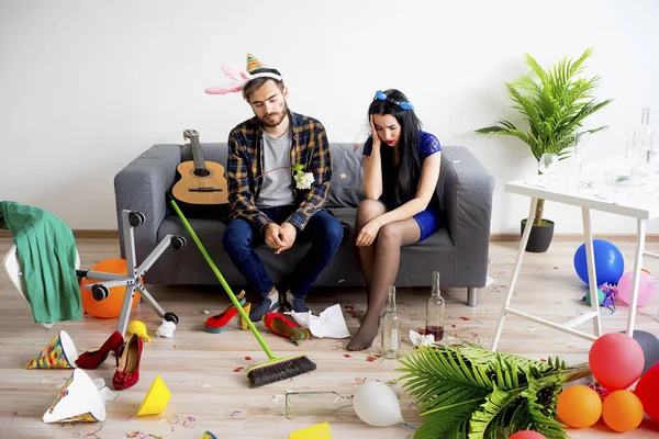 akşamdan sonra bir parti