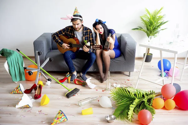 akşamdan sonra bir parti