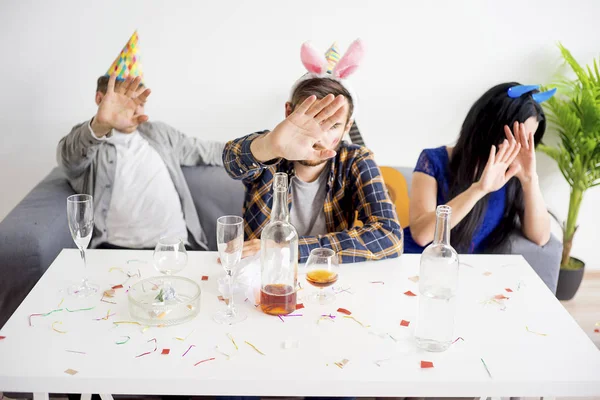 akşamdan sonra bir parti