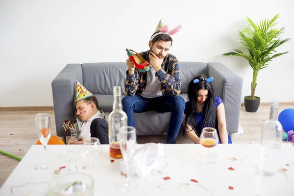 Ressaca depois de uma festa — Fotografia de Stock