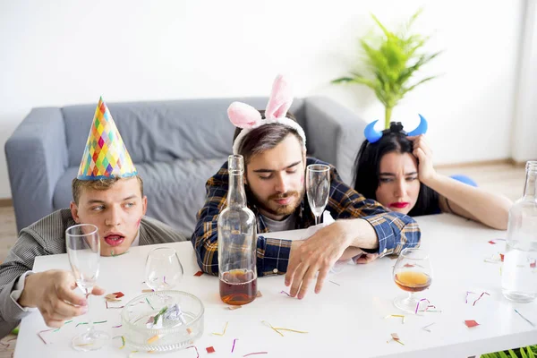 Resaca después de una fiesta — Foto de Stock