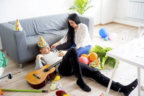 akşamdan sonra bir parti