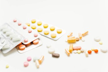 Tıp hapları yığını