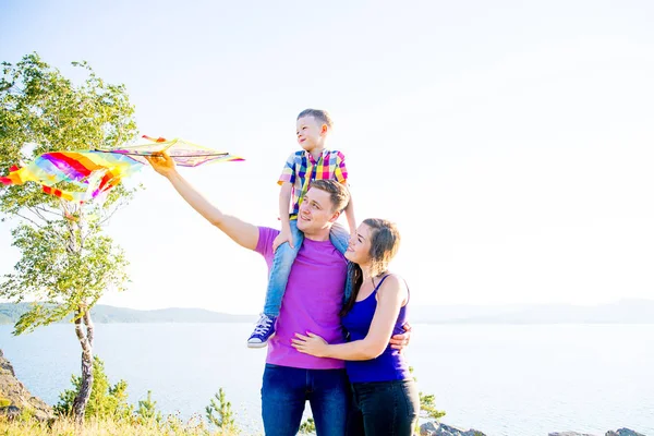 mutlu aile dışında