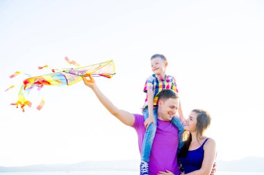 mutlu aile dışında