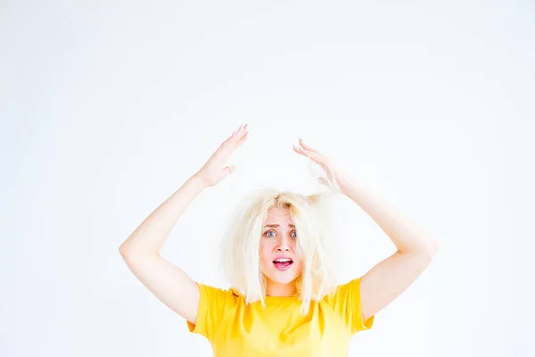 Menina com cabelo ruim — Fotografia de Stock