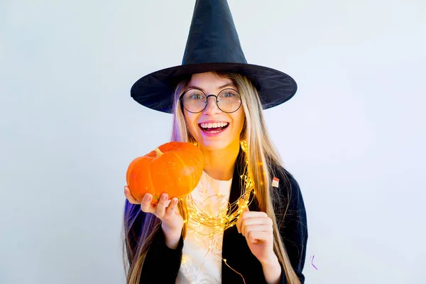 Menina em um traje de Halloween — Fotografia de Stock